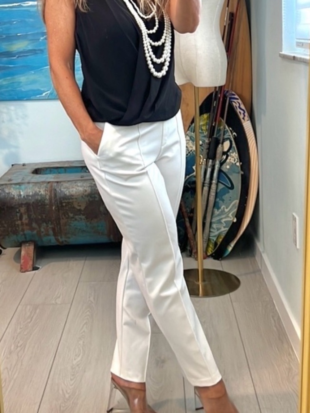 Rachel Zoe,Dress Casual Pants in Soft White,Tapered,Excellent Condition, Size 6